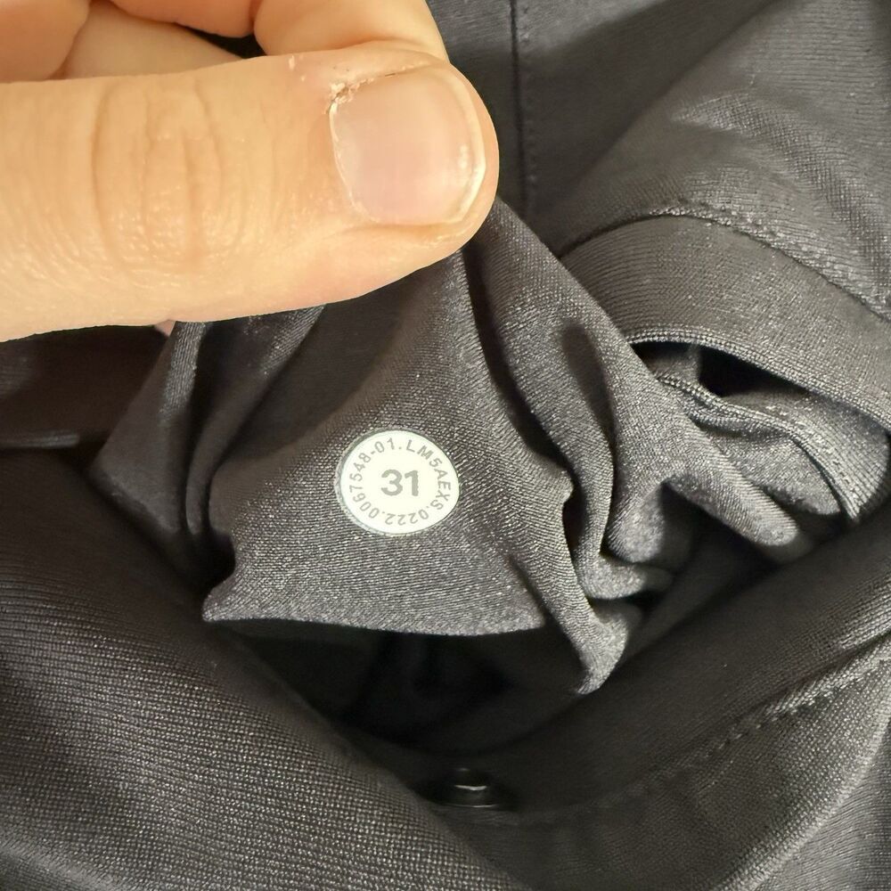 Lululemon Pants Men's 31 Solid Black Pockets Zip Pocket Button Zip Active - Picture 10 of 11